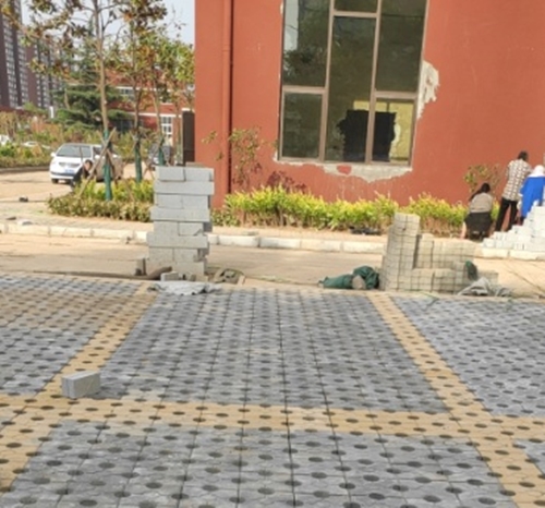 洛陽古都科創(chuàng)園植草磚鋪設工程案列